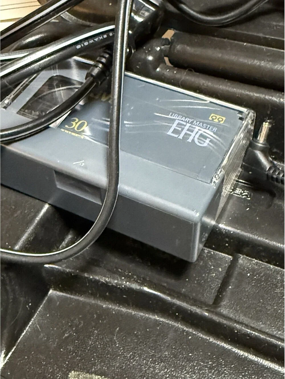 JVC GR-AX75U VHS C Camcorder, With Case , Cables , Manual , Working Great
